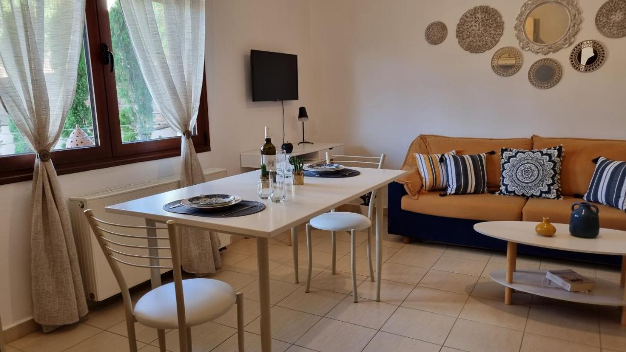 Cypress Garden House Apartment Gazi Luaran gambar